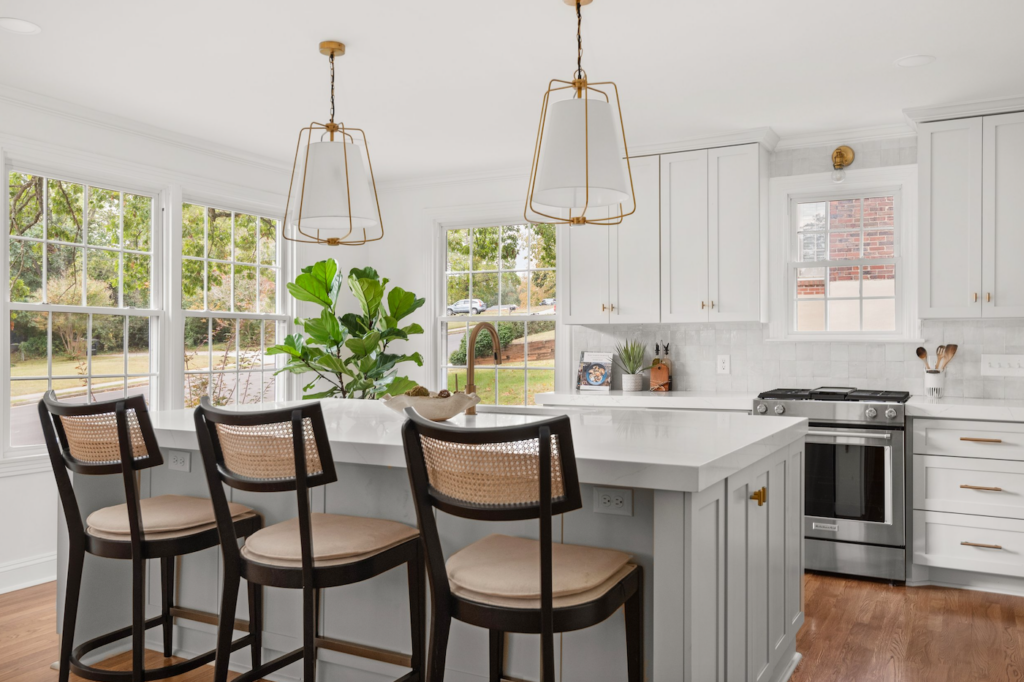 Dream kitchen design by Nashville General Contracting for custom home construction in Nashville.